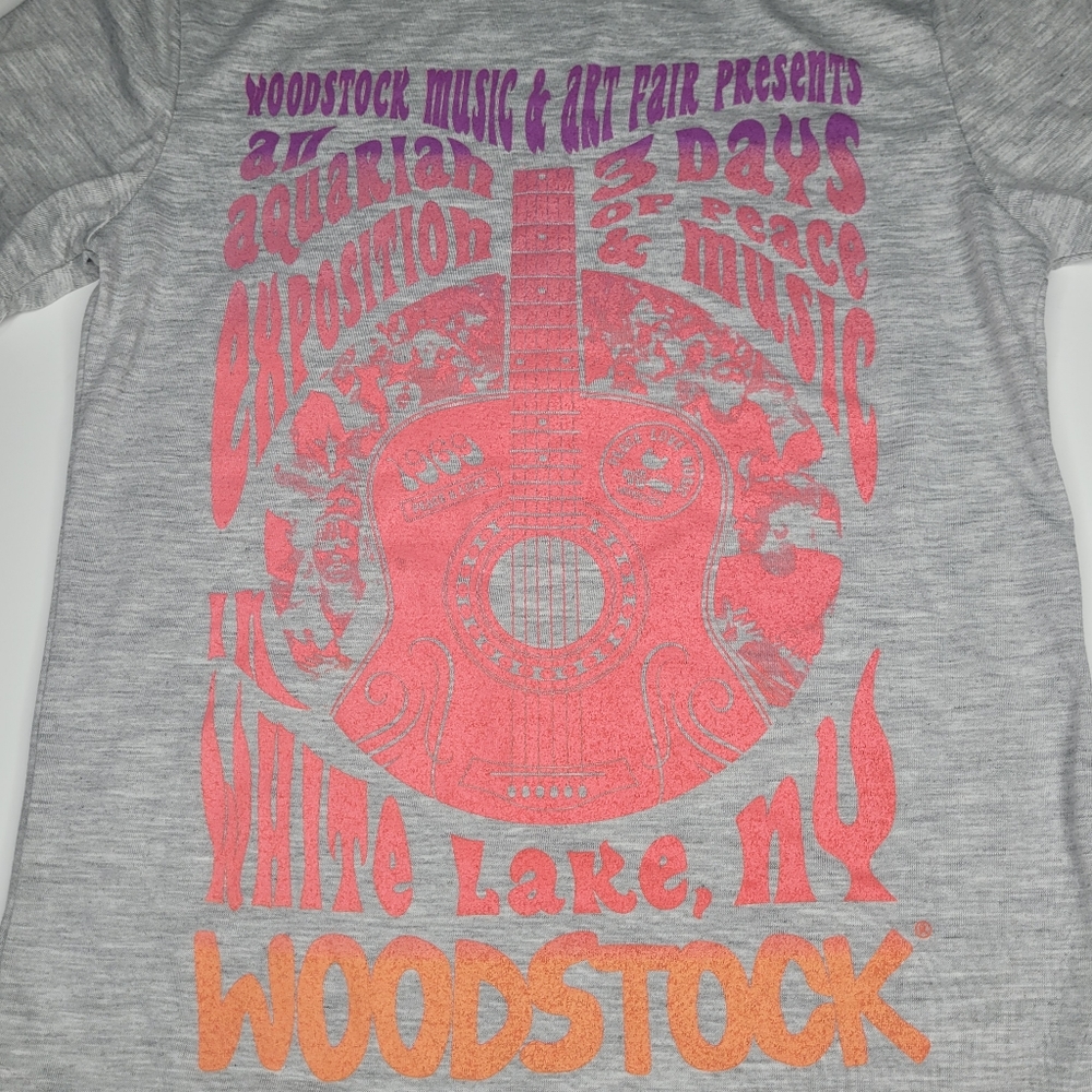 New without Tags Juniors Woodstock tee size XS - Picture 2 of 6
